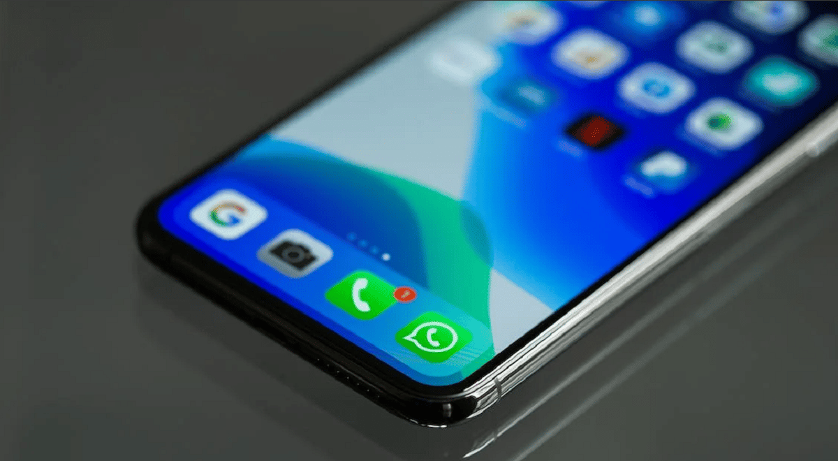 如何在华为上安装 WhatsApp？